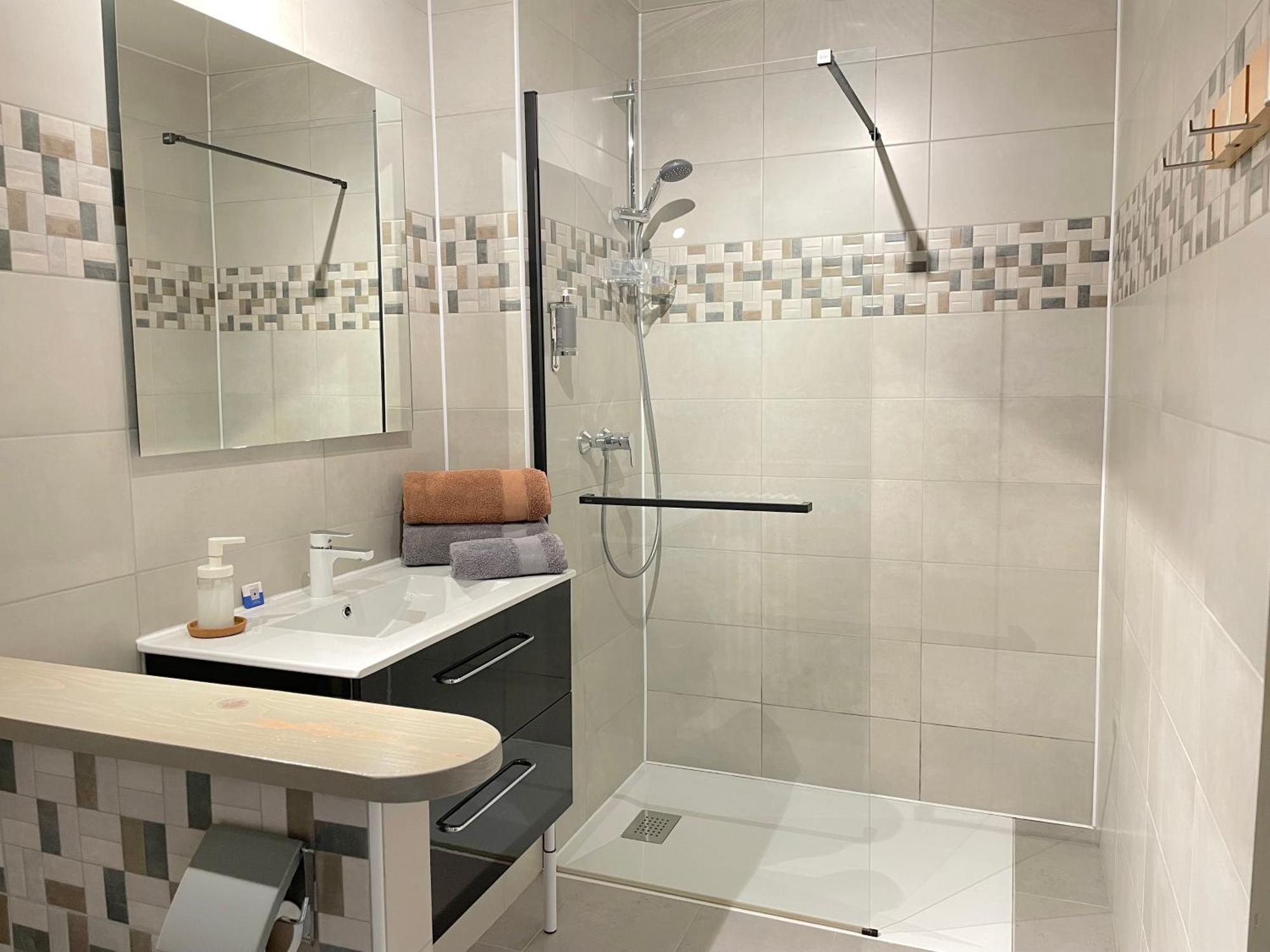 Atypique Detour Bed & Breakfast Rosans Exterior foto
